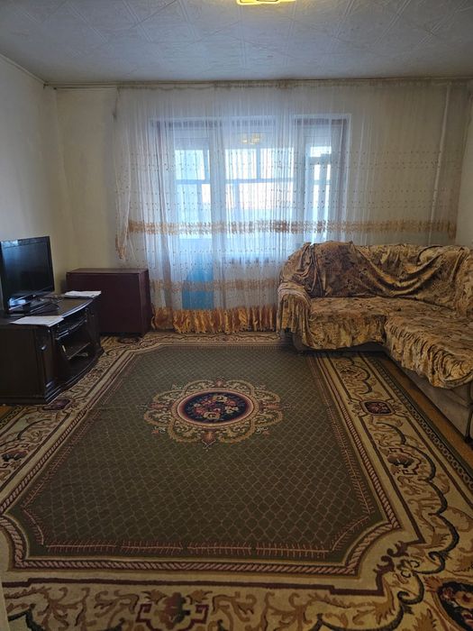 Продам 4 комнатную квартиру 5а