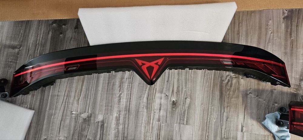 Комплект стопове за Cupra Tavascan 4D оригинални