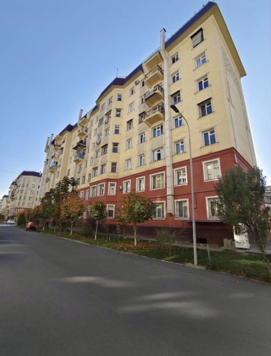 Квартира сотилади!