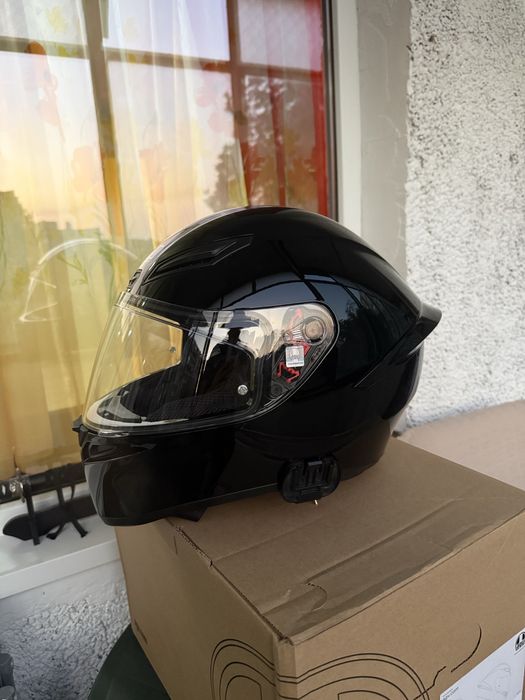 Каска AGV черен лак