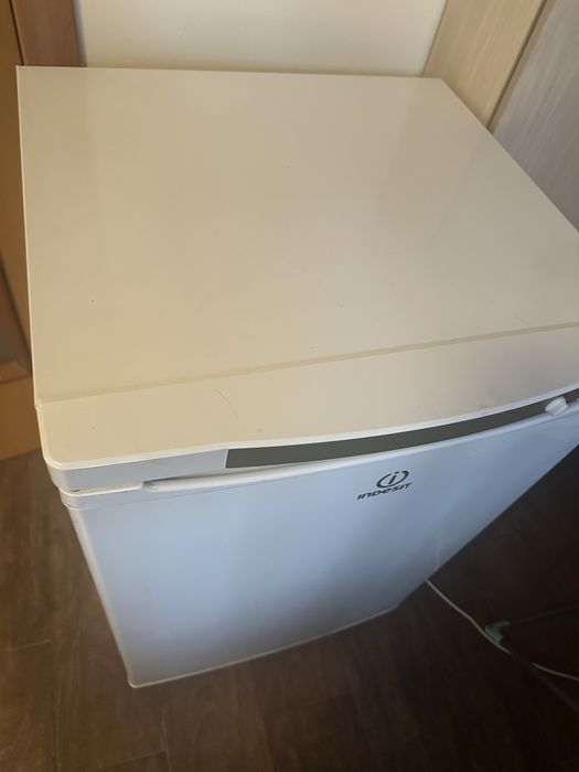 Морозильник indesit