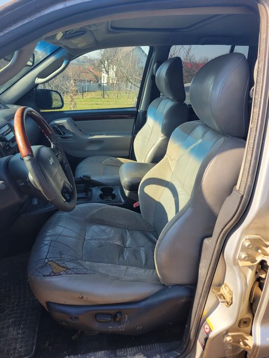 Dezmembrez 
Jeep grand cherokee 2.7 crd
2004
volan dreapta
cutie autom