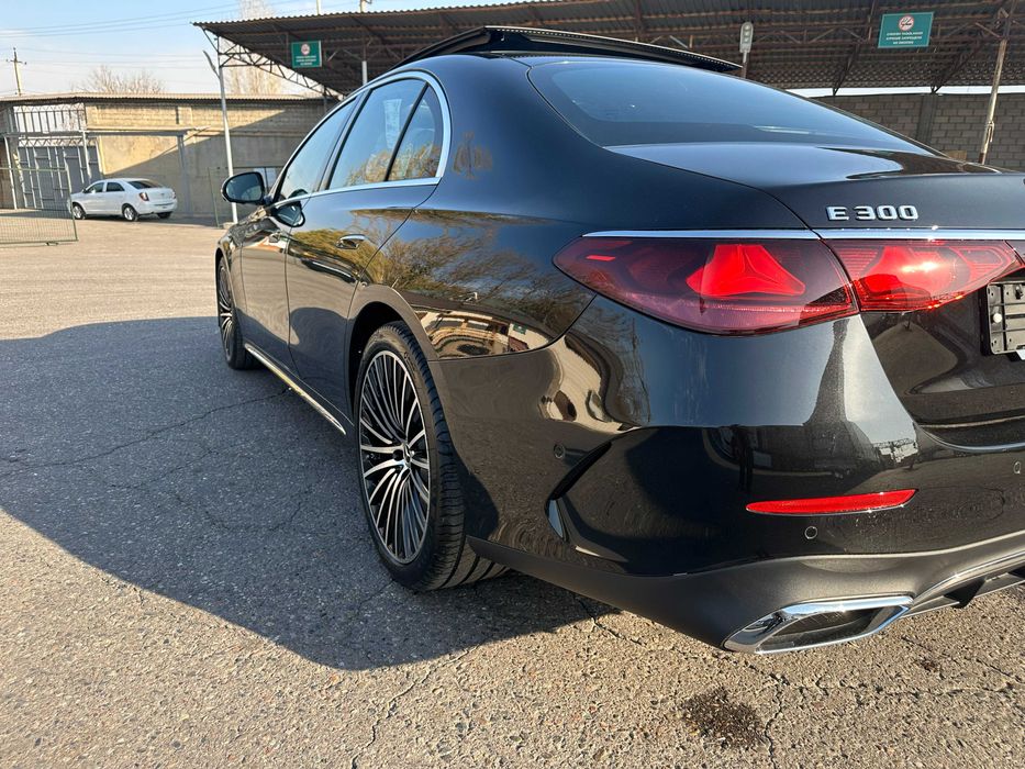 Продается Mercedes W214 E300 4Matic AMG-line 2025 год