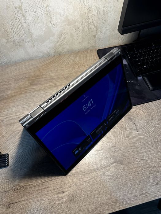 Lenovo ThinkPad Yoga L13 - ноутбук трансформер