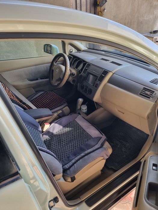 Nissan tiida sotiladi