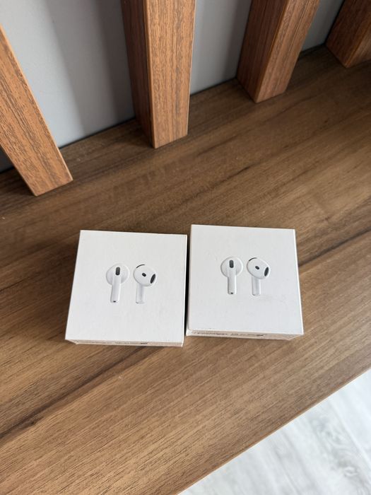 AirPods 4 - Noi - Sigilate