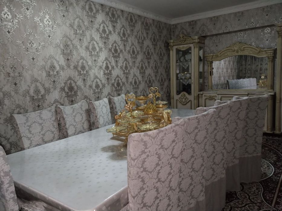 Продаётся квартира! Янгихаят 8 худуд.2х комнатная.2-этаж.7 этажный дом