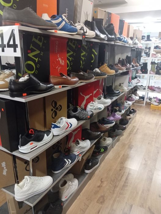 Продавам бизнес оригинална стока от Outlet магазин