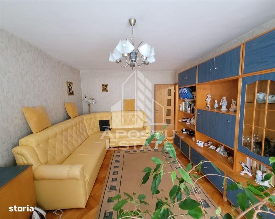 Apartament de vanzare cu 3 camere,etaj intermediar, Aradului,Timisoara