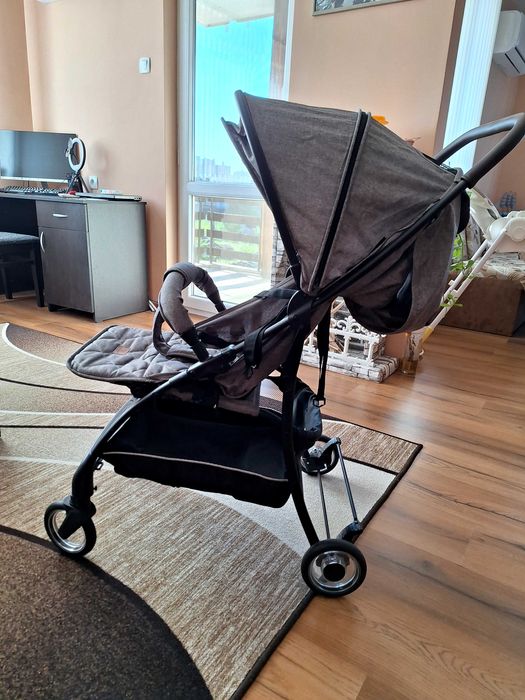 Бебешка количка Cangaroo