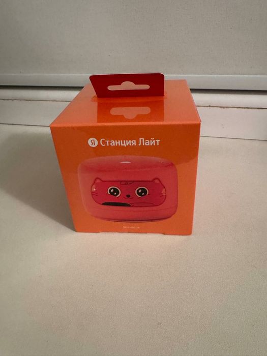 Умная новая колонка Алиса яндекс лайт