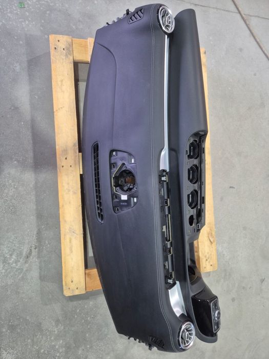 Dezmembrez Mercedes CLA 45 AMG 2022 W118 C118