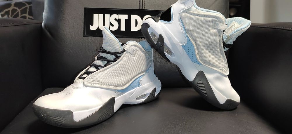 Nike Air Jordan Aura 4, номер 38