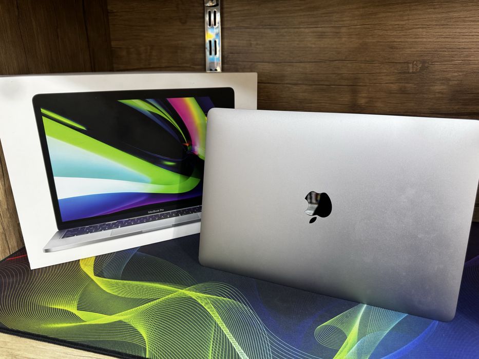 MacBook Pro M2 8/256