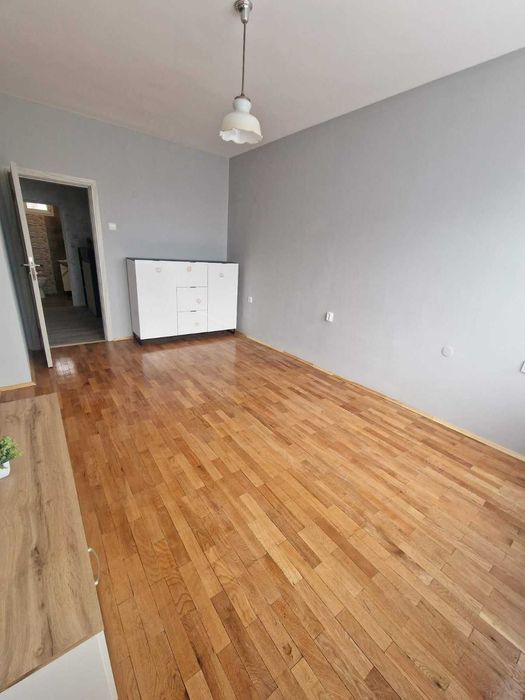 Дава се под наем Двустаен апартамент в Ямбол, Център - 55 кв.м за 348.84 € - Снимка #10