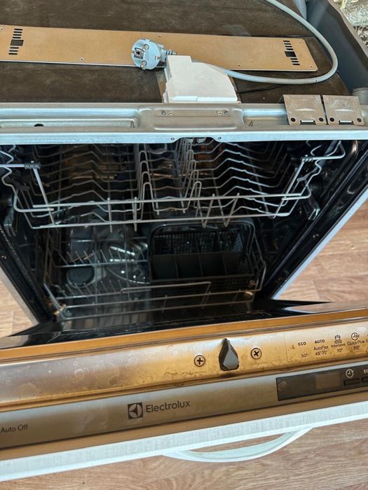 Продается посудомоечная машина Electrolux