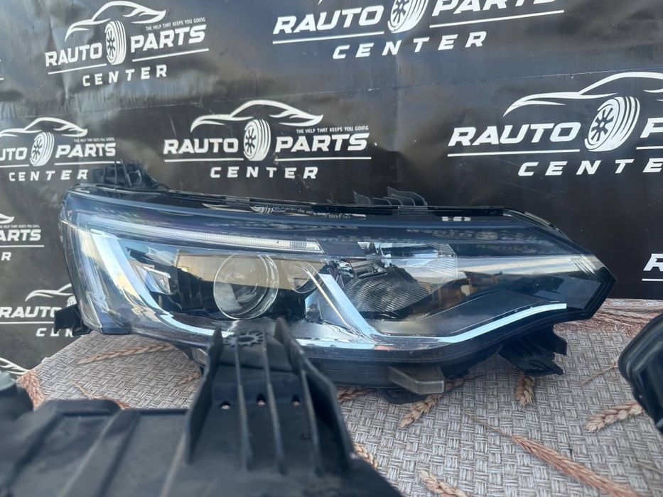 Far stanga Renault Talisman Halogen Led