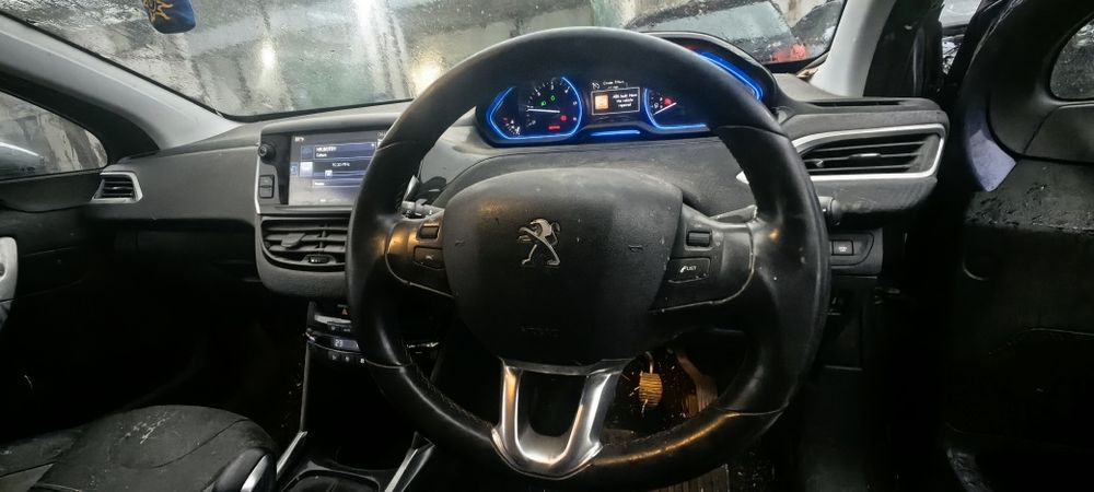 Peugeot 2008 1.6 hdi 90hp НА ЧАСТИ