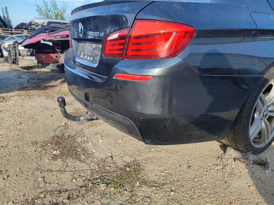 Задна M броня и прагове BMW 5 F10 много добро състояние БМВ Ф10 седан