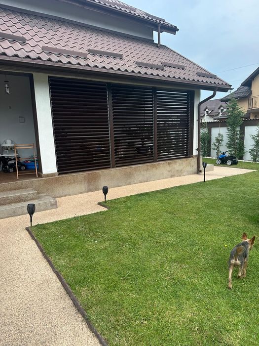 Glisierere cu lamele rombus