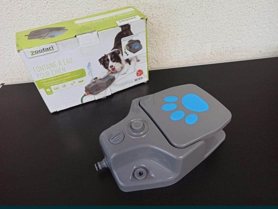 Fantana arteziana zoosafari joaca cu apa in gradina casa curte