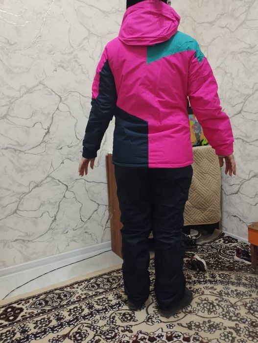 Зимный женский комбинзон куртка