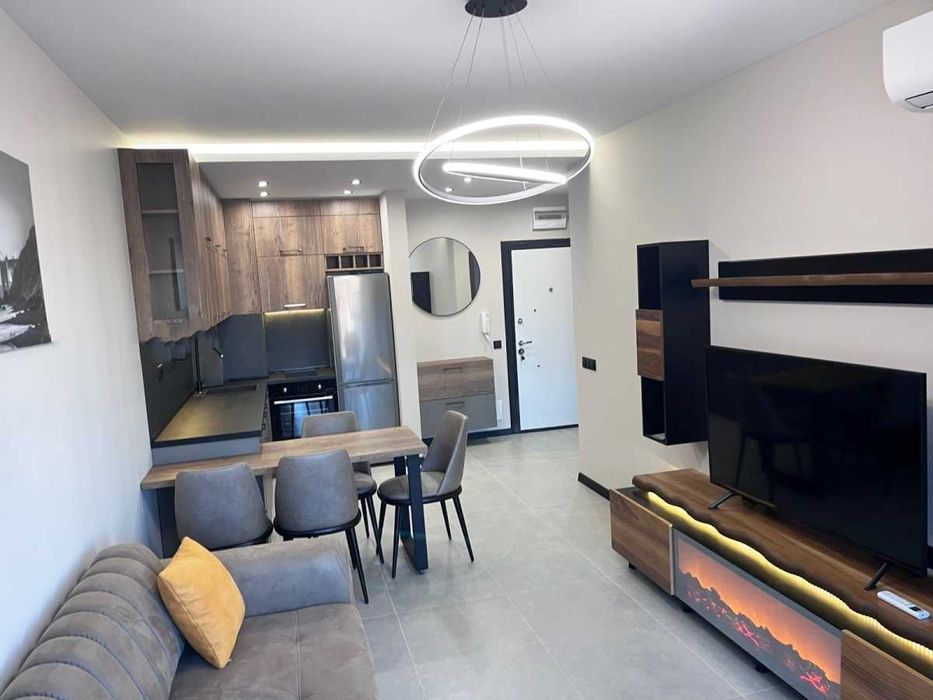 Дава се под наем Двустаен апартамент в София, Студентски град - 65 кв.м за 800 € - Снимка #1