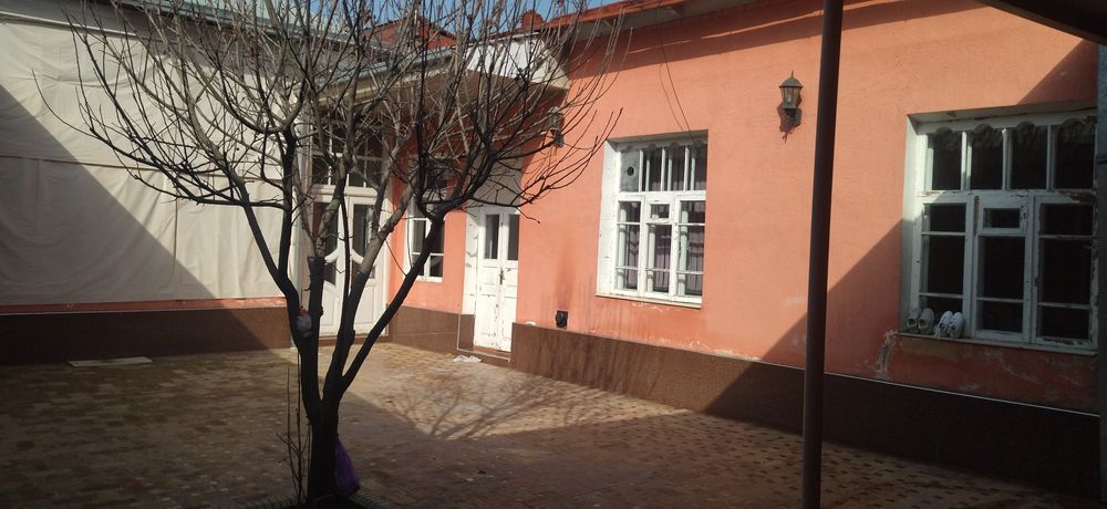 4-соток.Срочно продаётся дом.