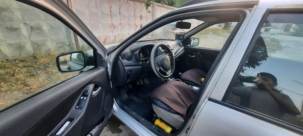Продам ладу калину