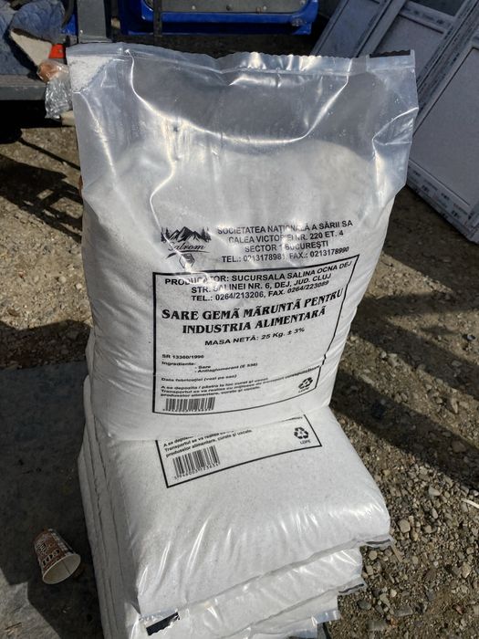 Vind cartofi de consum transport gratuit pret 2lei kg