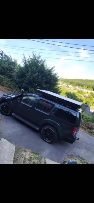 Чисто нова покривна палатка за автомобил