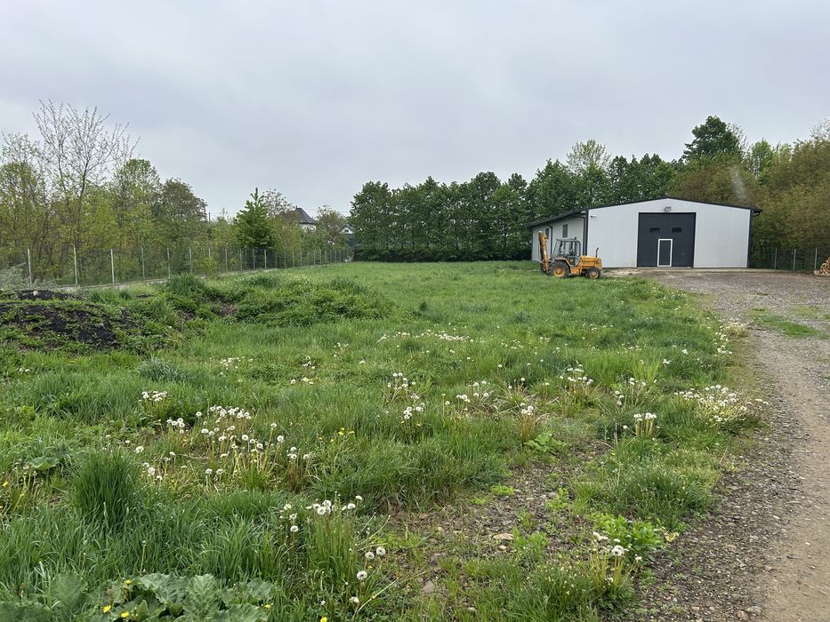 Hala de vanzare in Vicovu de Jos !!!