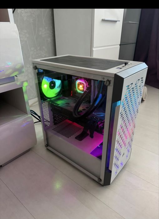 PC Gaming Premium White • i9-9900KF • GTX 1080 Ti ROG Strix • 32GB RAM
