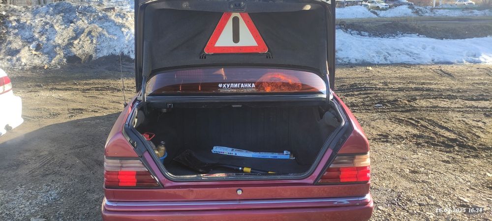 Продам автомобиль Мерседес 124