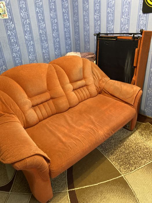 Отдам диван раздвижной