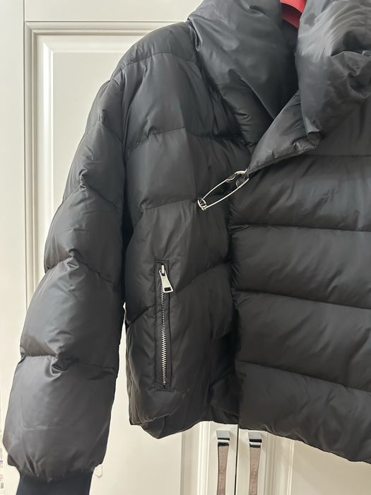 Пуховик зимний . Наполнитель пух
