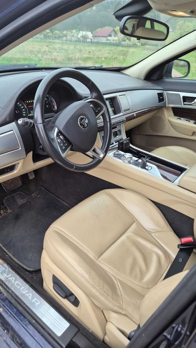 Jaguar XF 2.0 DIESEL 2014