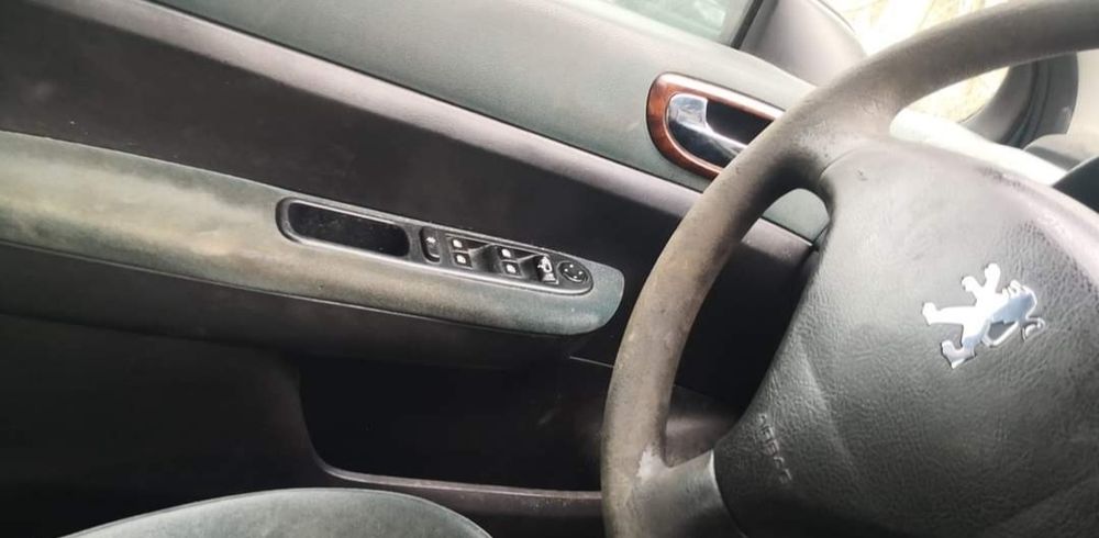 Пежо 307 1.6 16w  Пежо 307 2.0 hdi Ситроен Ксара 1.6 65kw На части.