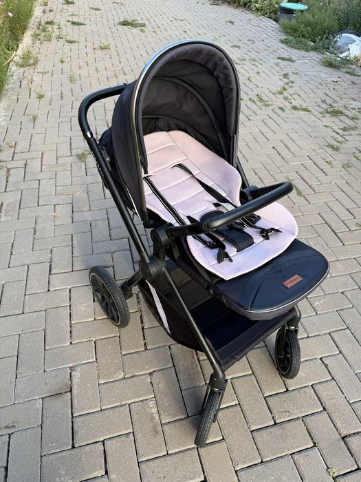 Продам коляску 2 в 1