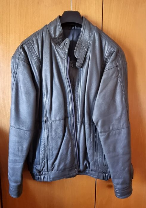 Scurtă piele naturală fină,  modernă, Italia, ca nouă