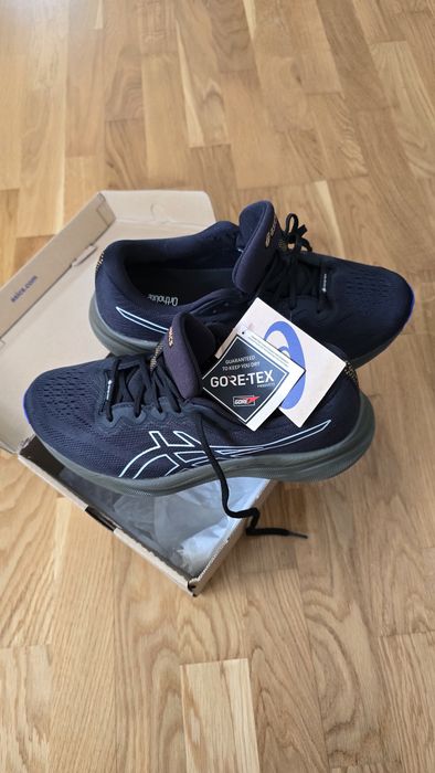 Adidasi Asics gel pulse 15 goretex marime 42 noi