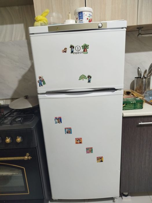 Продается холодильник indesit в отличном состоянии