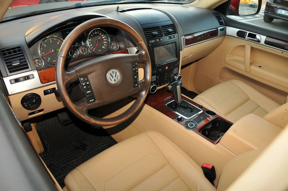 Volkswagen Touareg Automat 4x4 /Dublu Clima /Navigatie