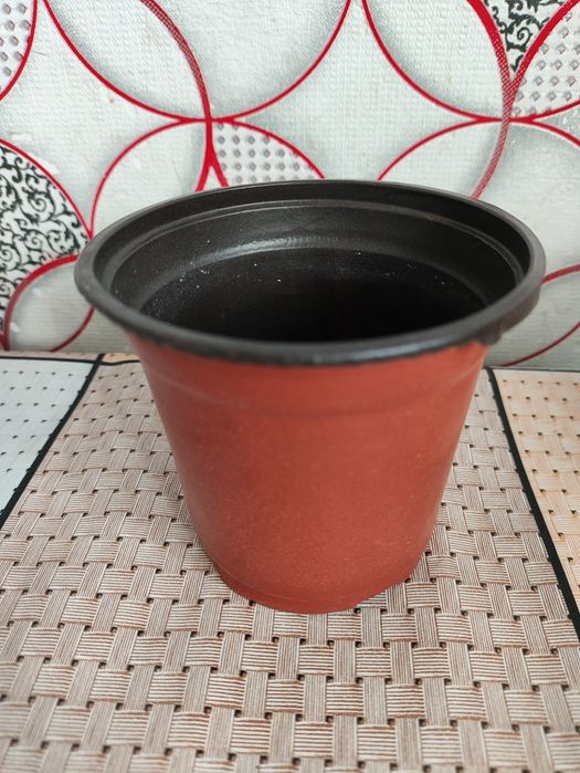 Продам цветочные горшки