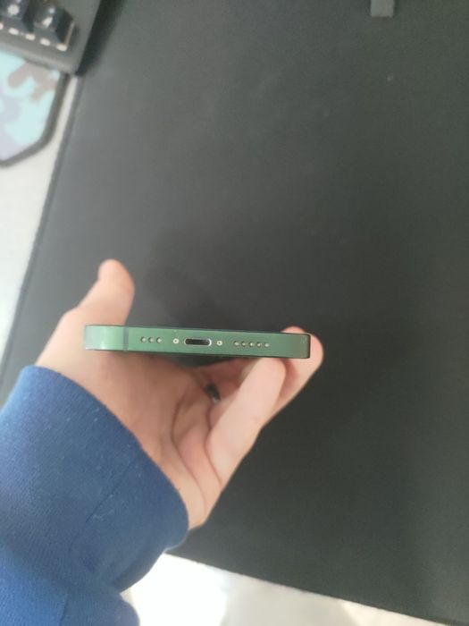 Iphone 13 128gb,cumparat acuma un an jumate