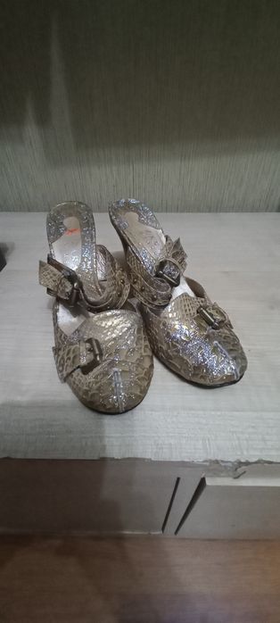 .недорого продаю срочно