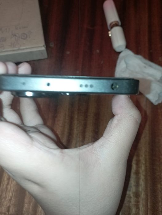 Redmi Note 13 4G у меня стекло