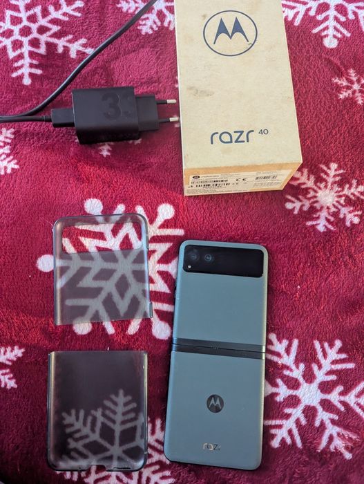 Motorola RAZR 40