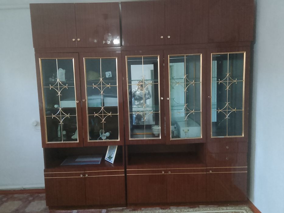 Продам стенку в хорошем состоянии