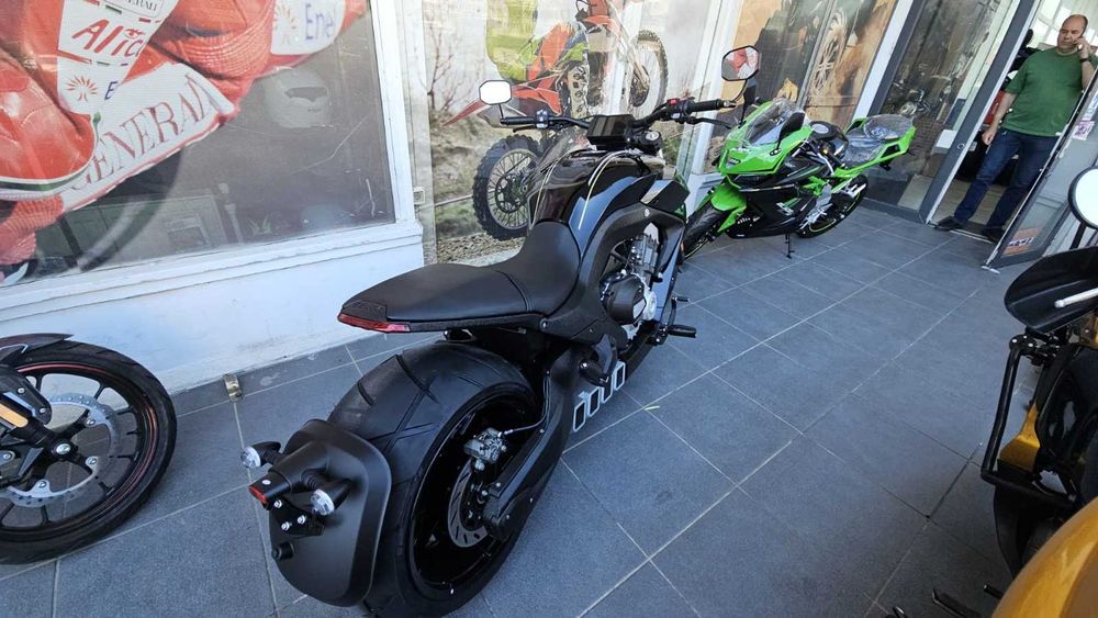 Motocicleta Benda LFC 700 - cruiser - nou